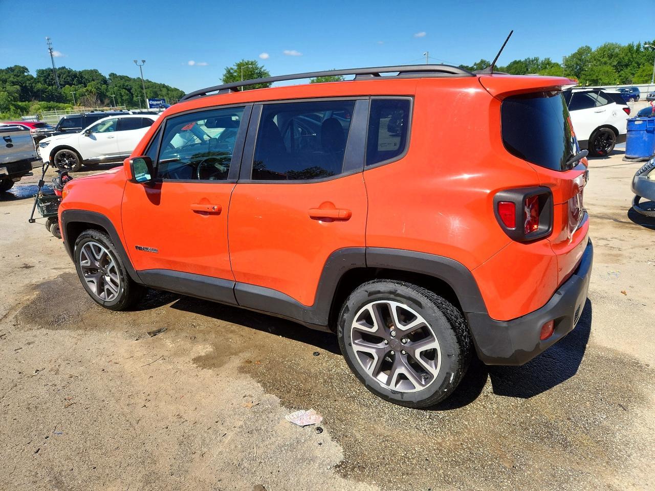 2016 Jeep Renegade Latitude - Фото 2