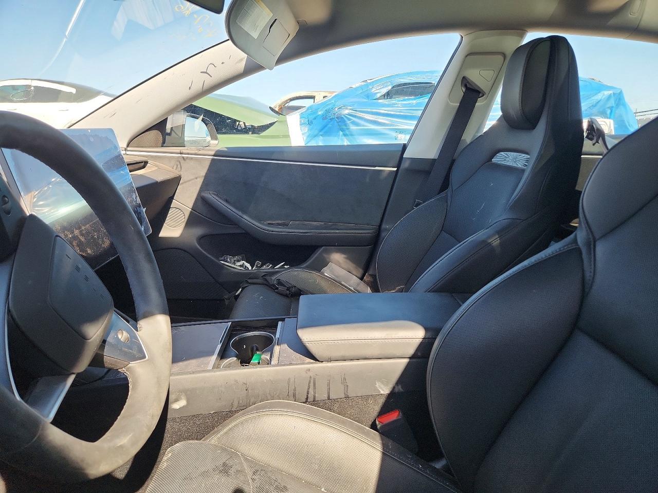 2024 Tesla Model 3 - Image 7