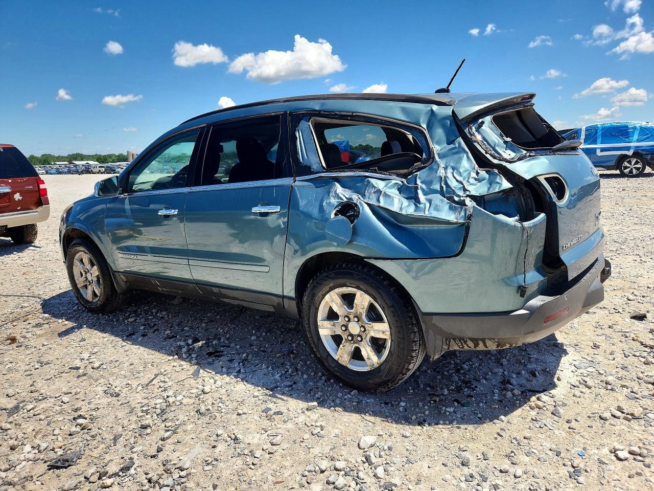 2009 Chevrolet Traverse Lt - Фото 2