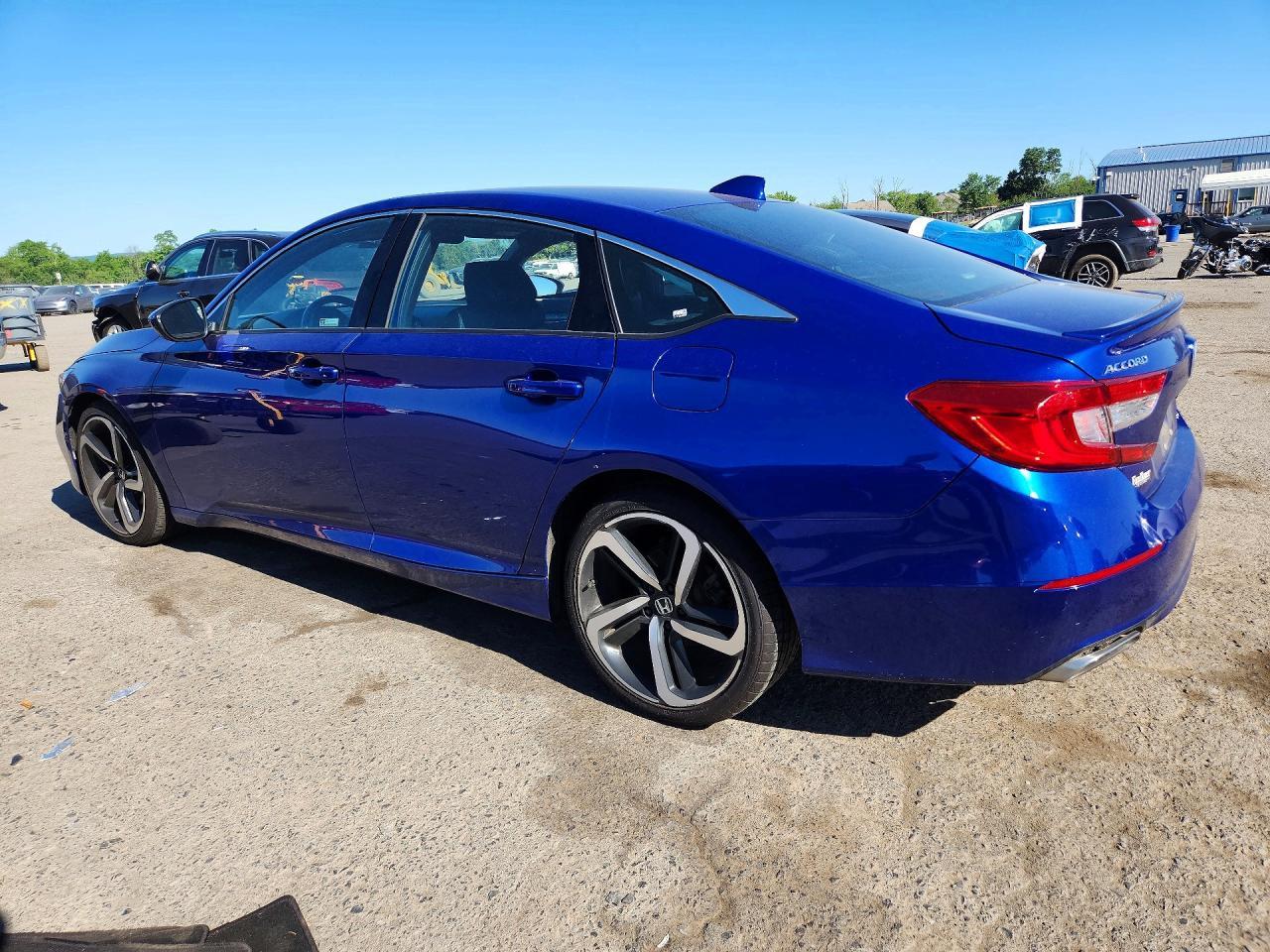 2018 Honda Accord Sport - Image 2
