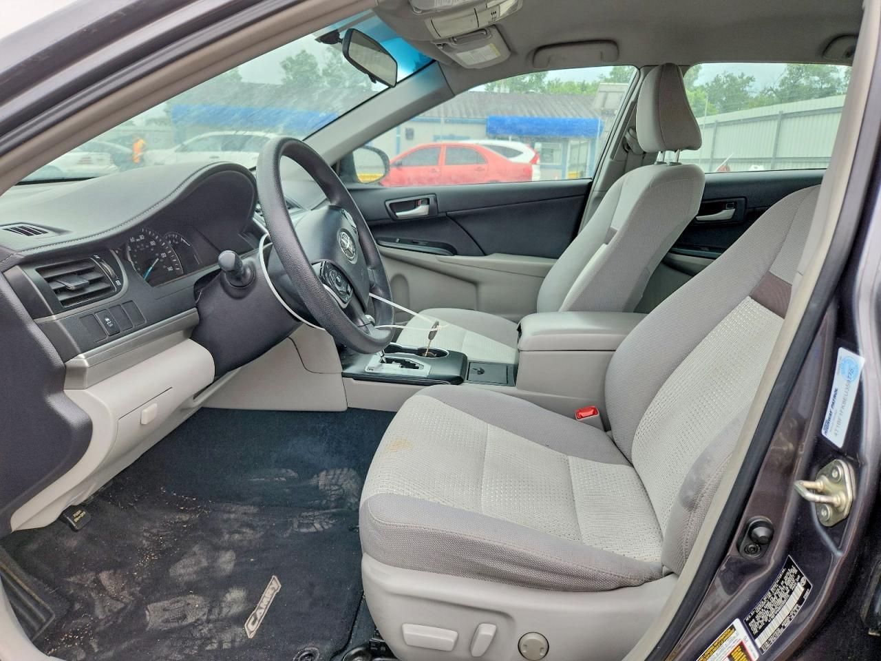 2014 Toyota Camry Le - Image 7