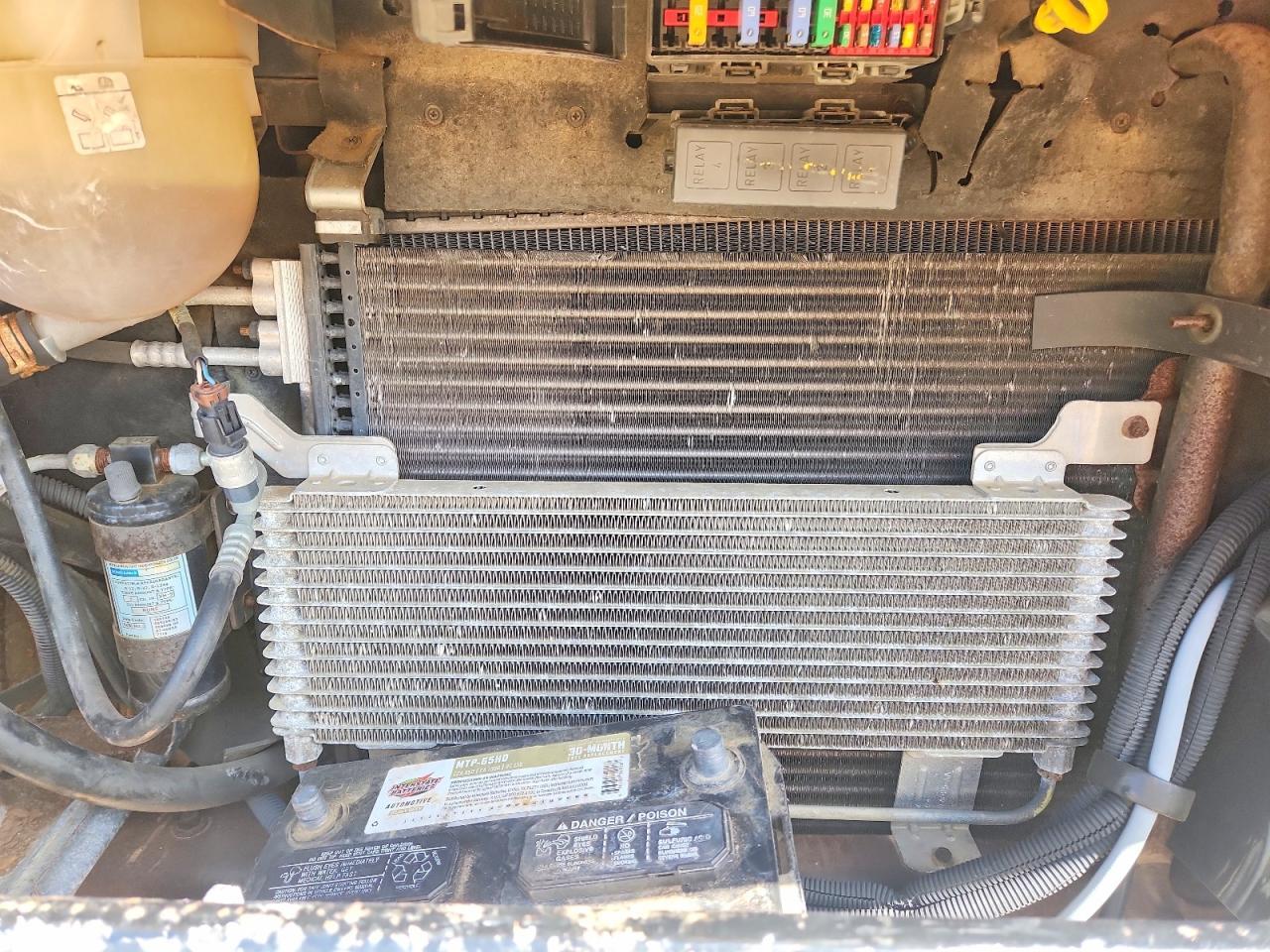 2004 Ford F550 Super Duty Stripped Chassis - Фото 7