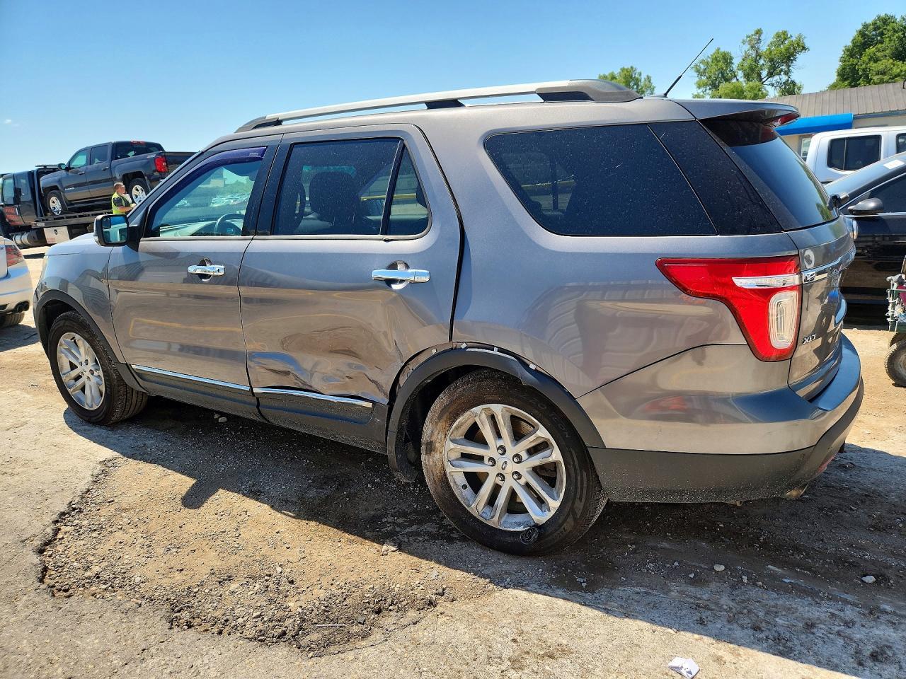 2013 Ford Explorer Xlt - Фото 2