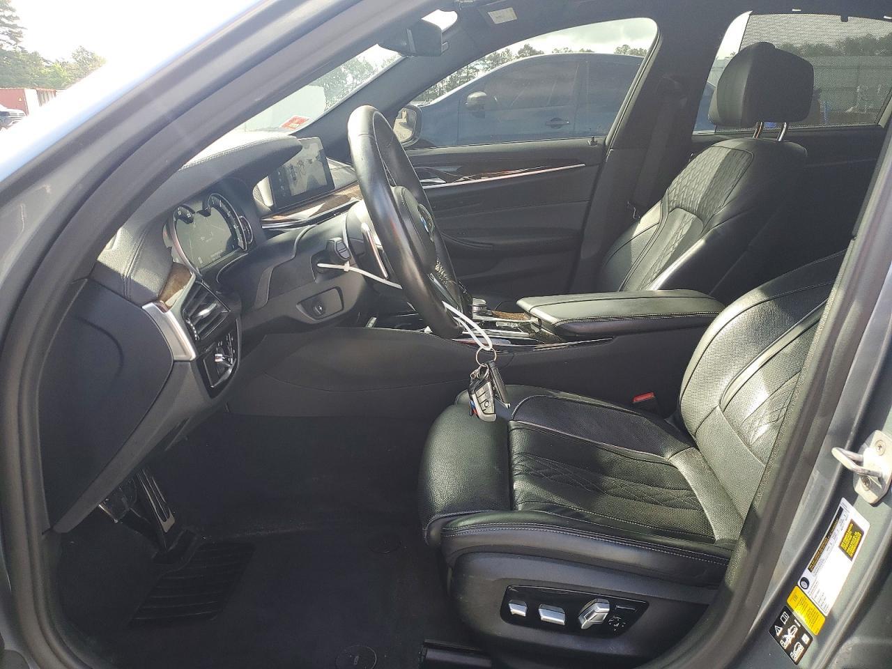 2018 BMW 5 Series - Фото 7