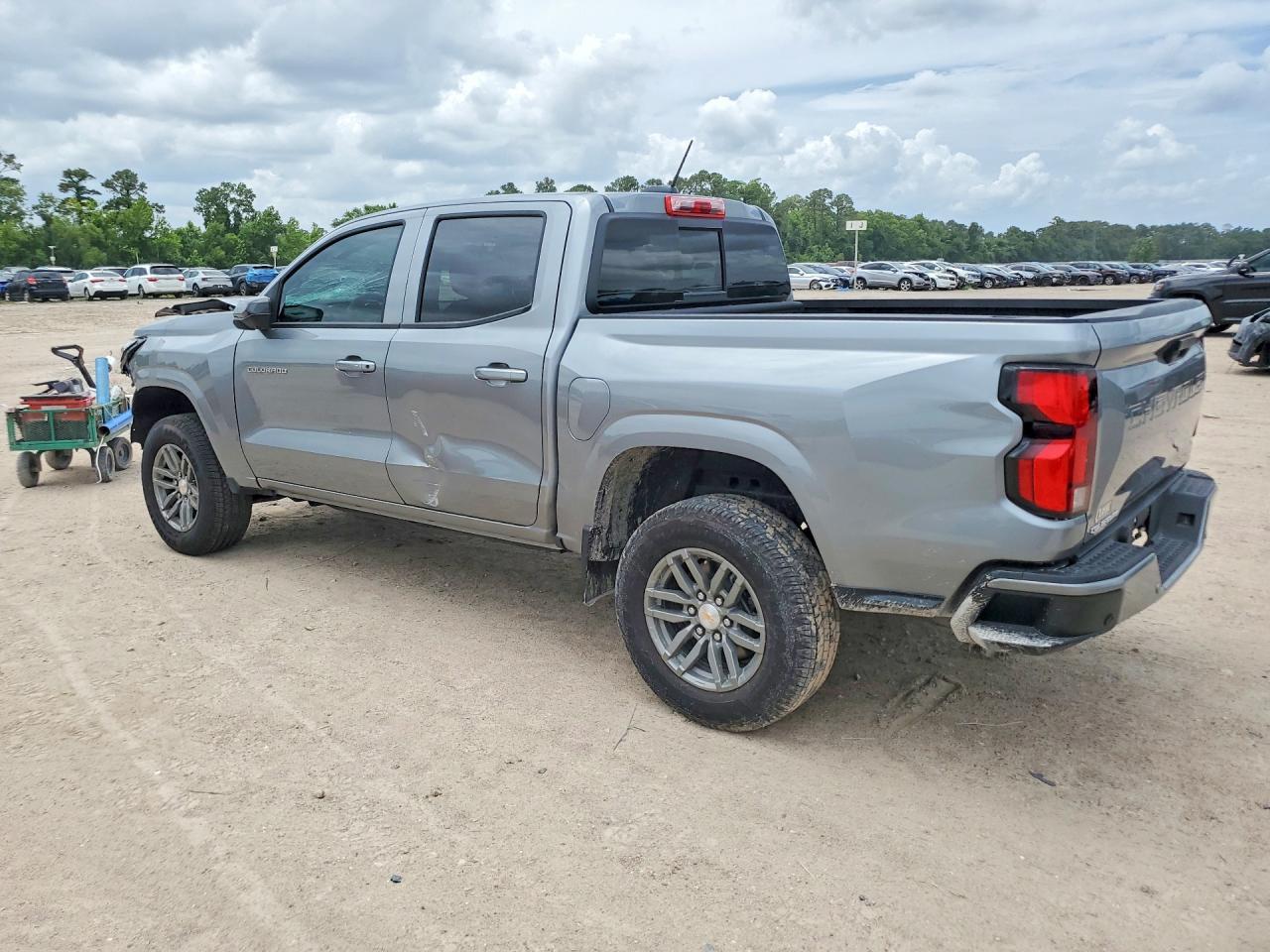 2026 Chevrolet Colorado Lt - Image 2