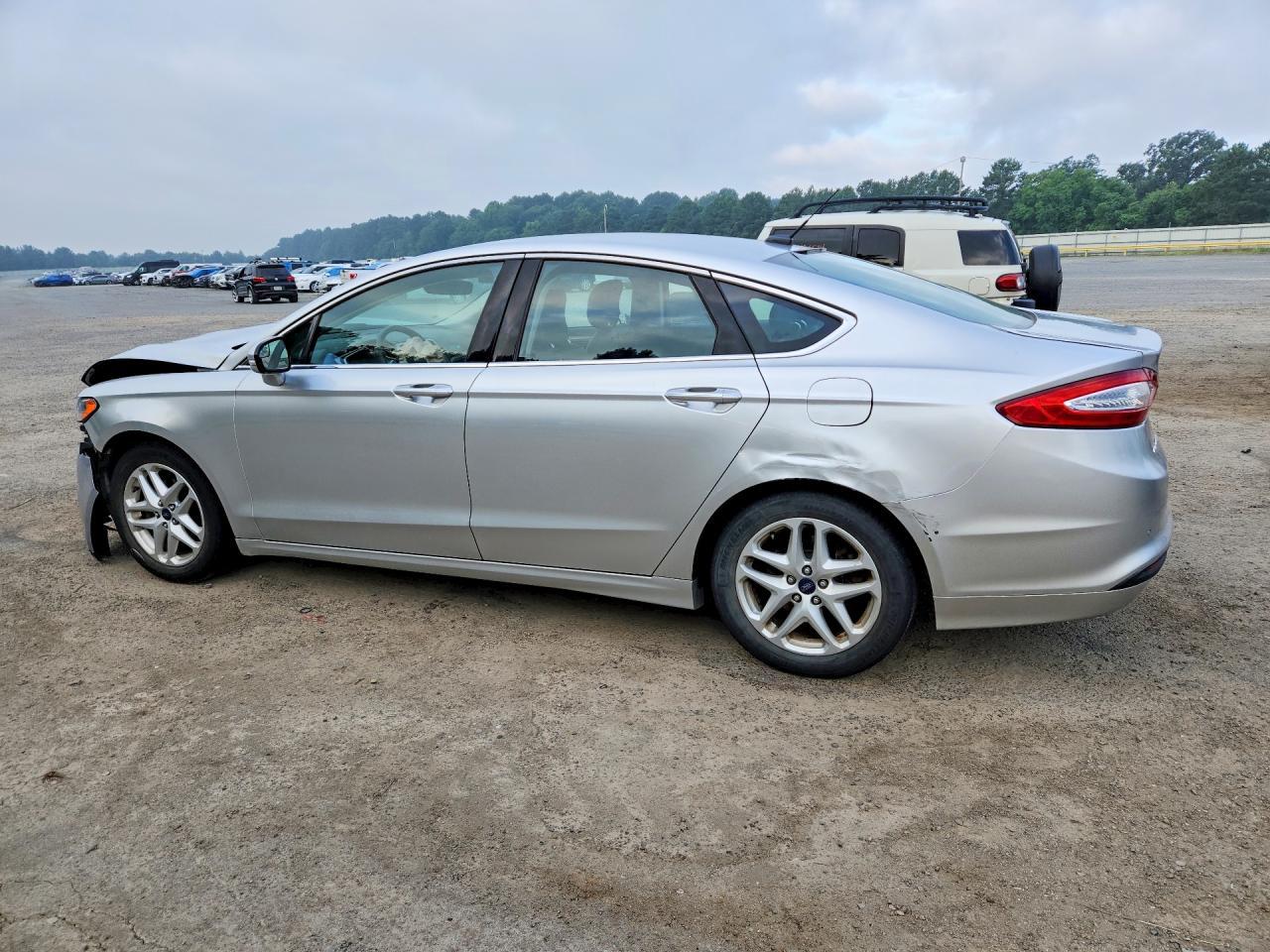 2014 Ford Fusion Se - Фото 2