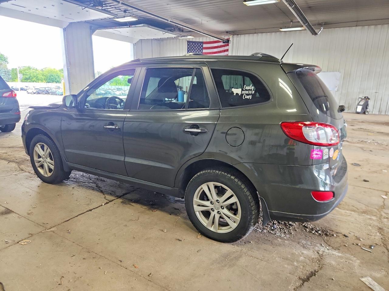 2010 Hyundai Santa Fe Limited - Image 2