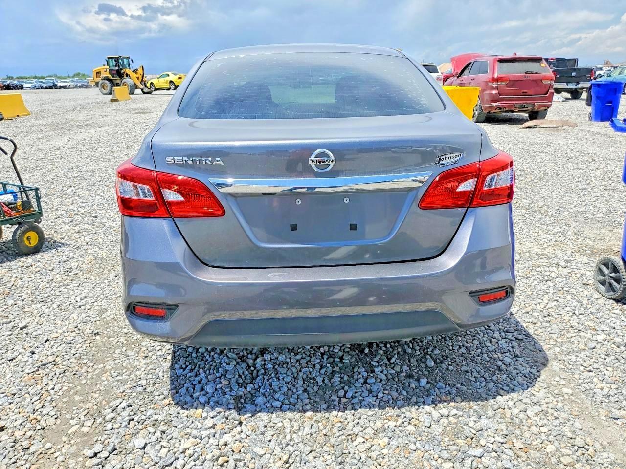 2019 Nissan Sentra S - Фото 6