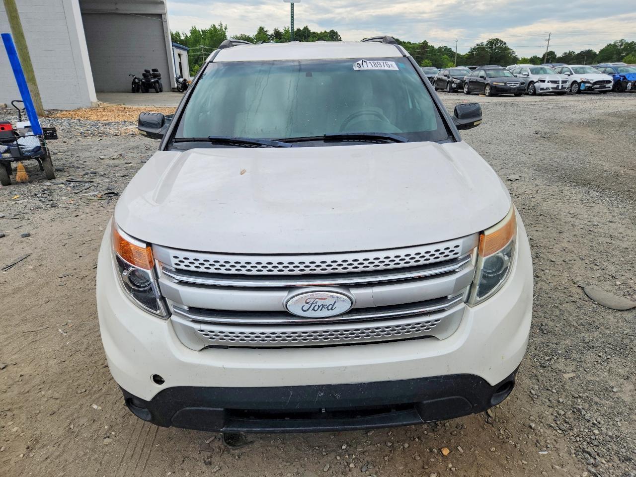 2011 Ford Explorer Xlt - Image 5