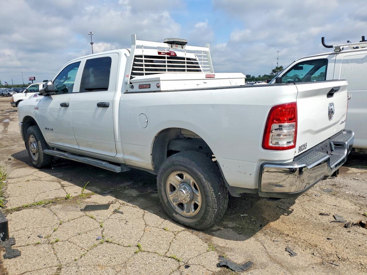 2022 Ram 2500 Tradesman - Image 2