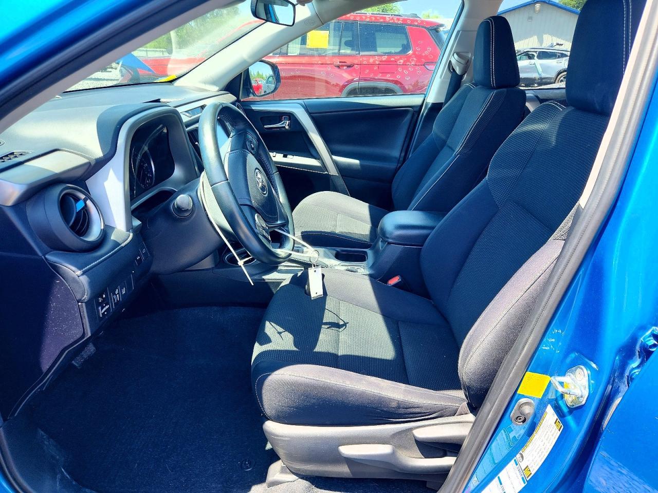 2016 Toyota Rav4 Xle - Image 7