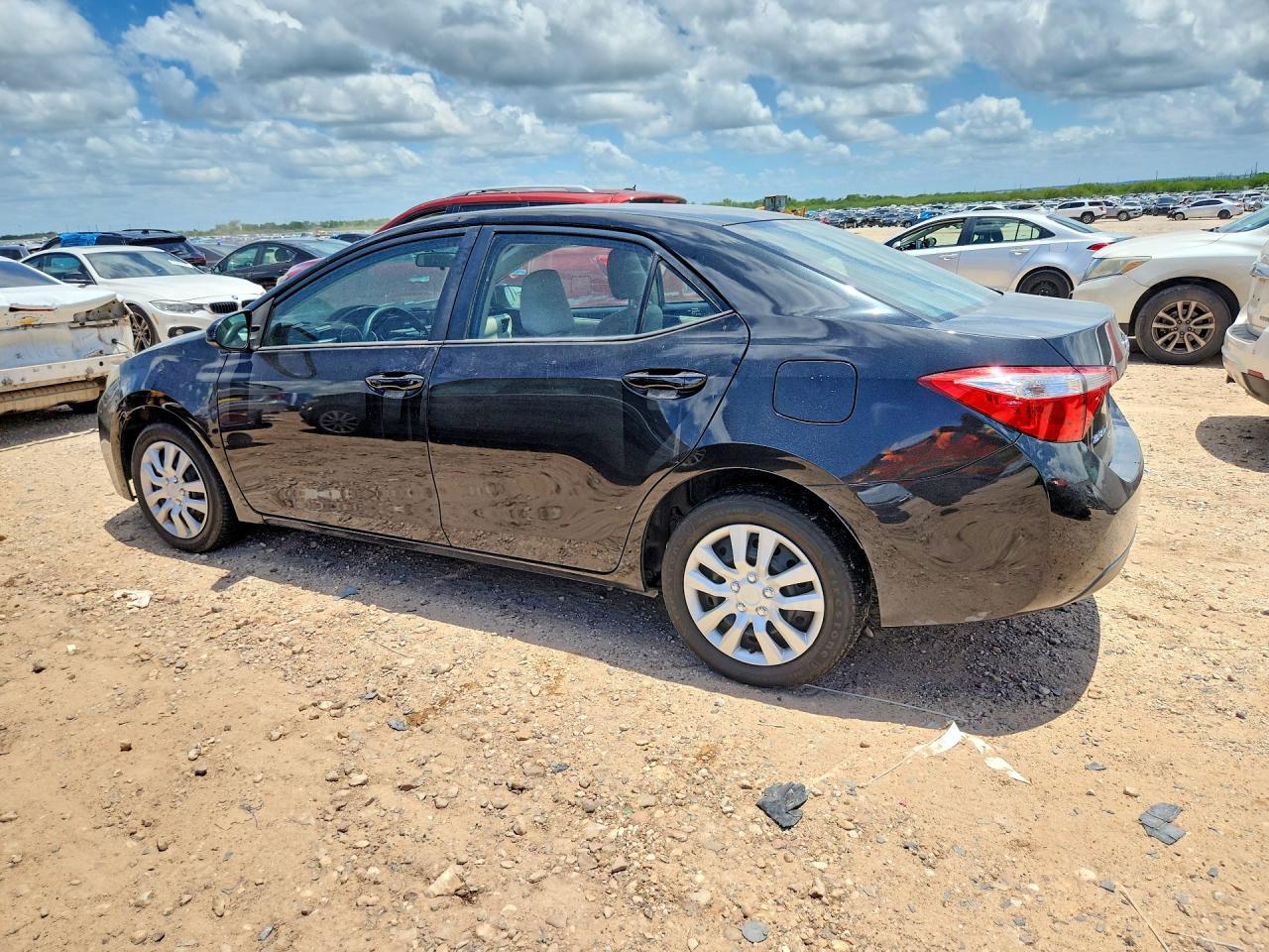 2016 Toyota Corolla Le - Image 2