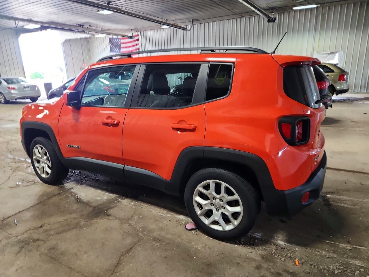 2016 Jeep Renegade Latitude - Фото 2