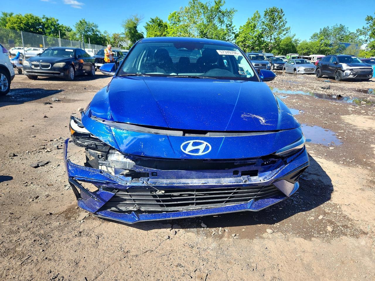 2024 Hyundai Elantra Sel - Image 5