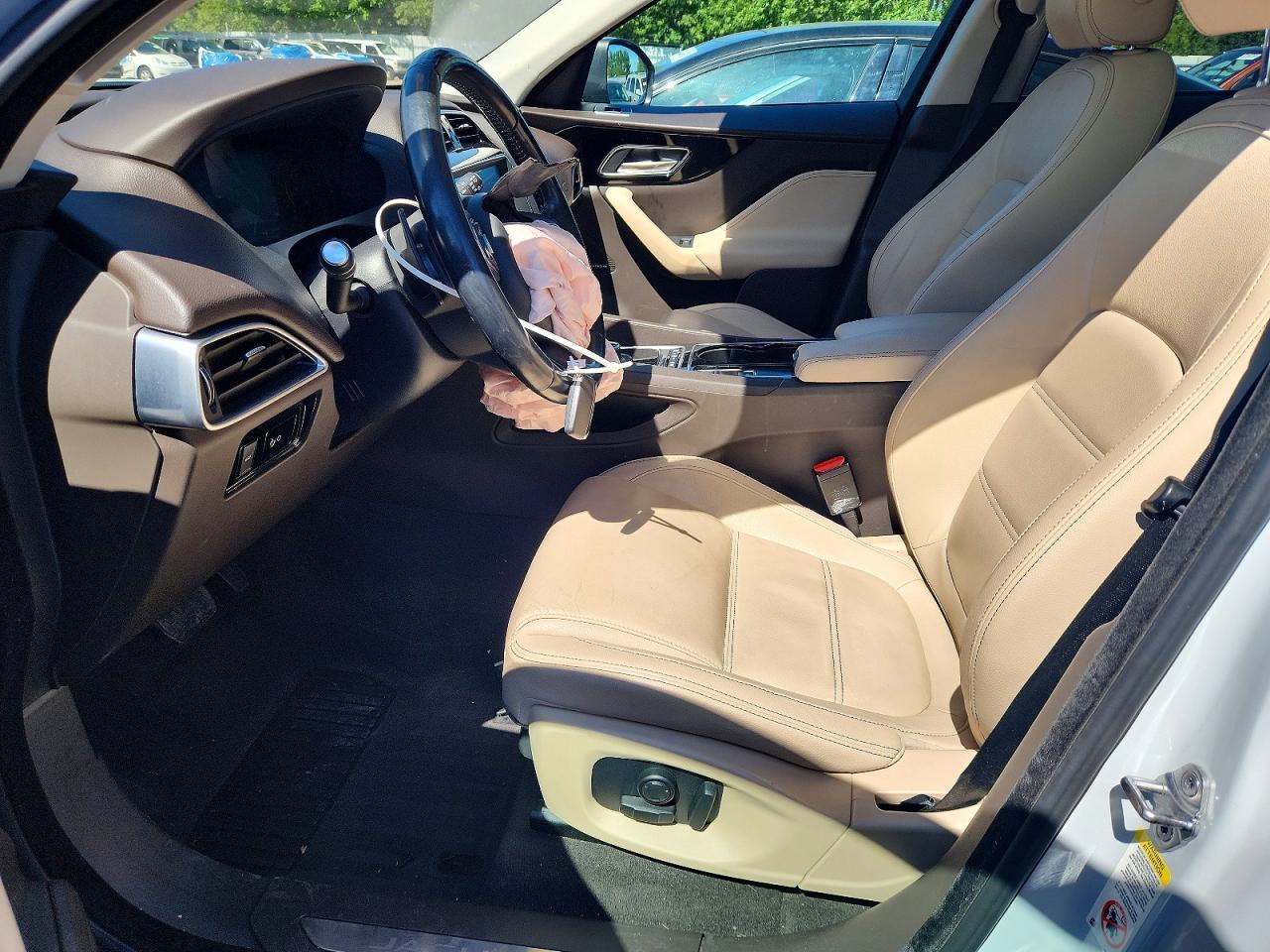 2017 Jaguar F-Pace Prestige - Image 7