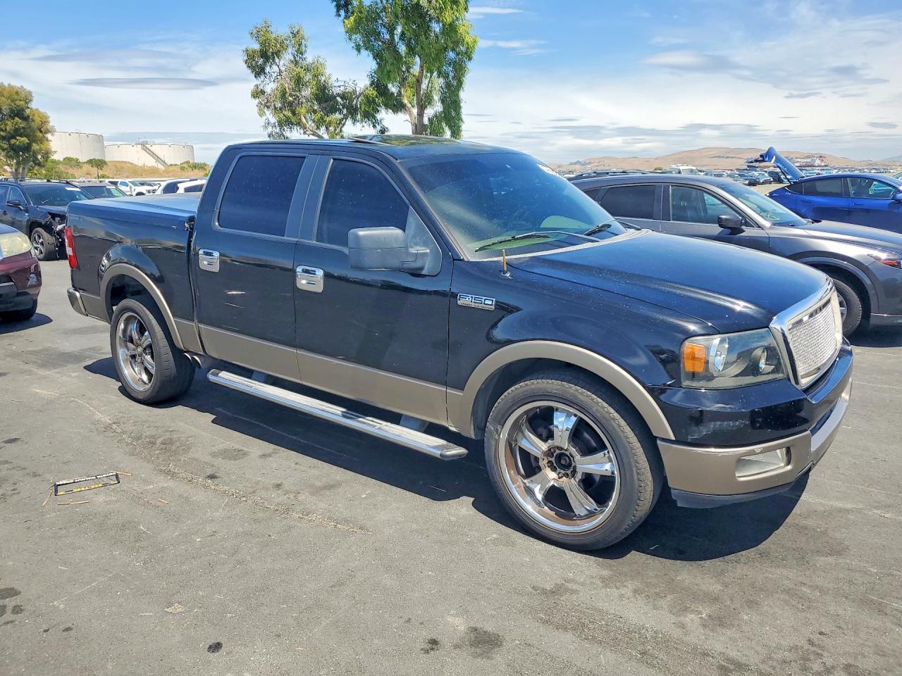 2005 Ford F150 Supercrew - Image 4