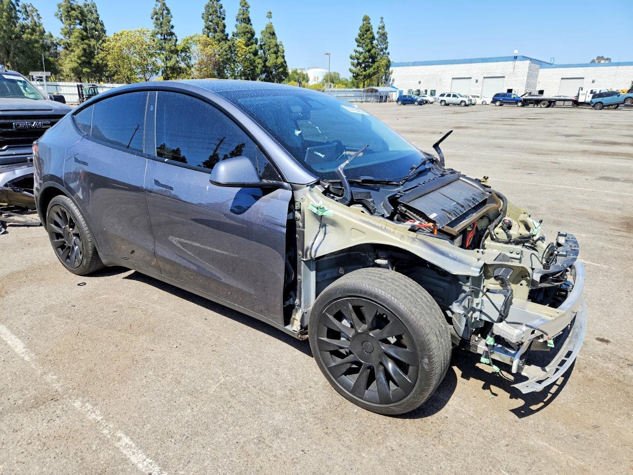 2023 Tesla Model Y - Фото 4