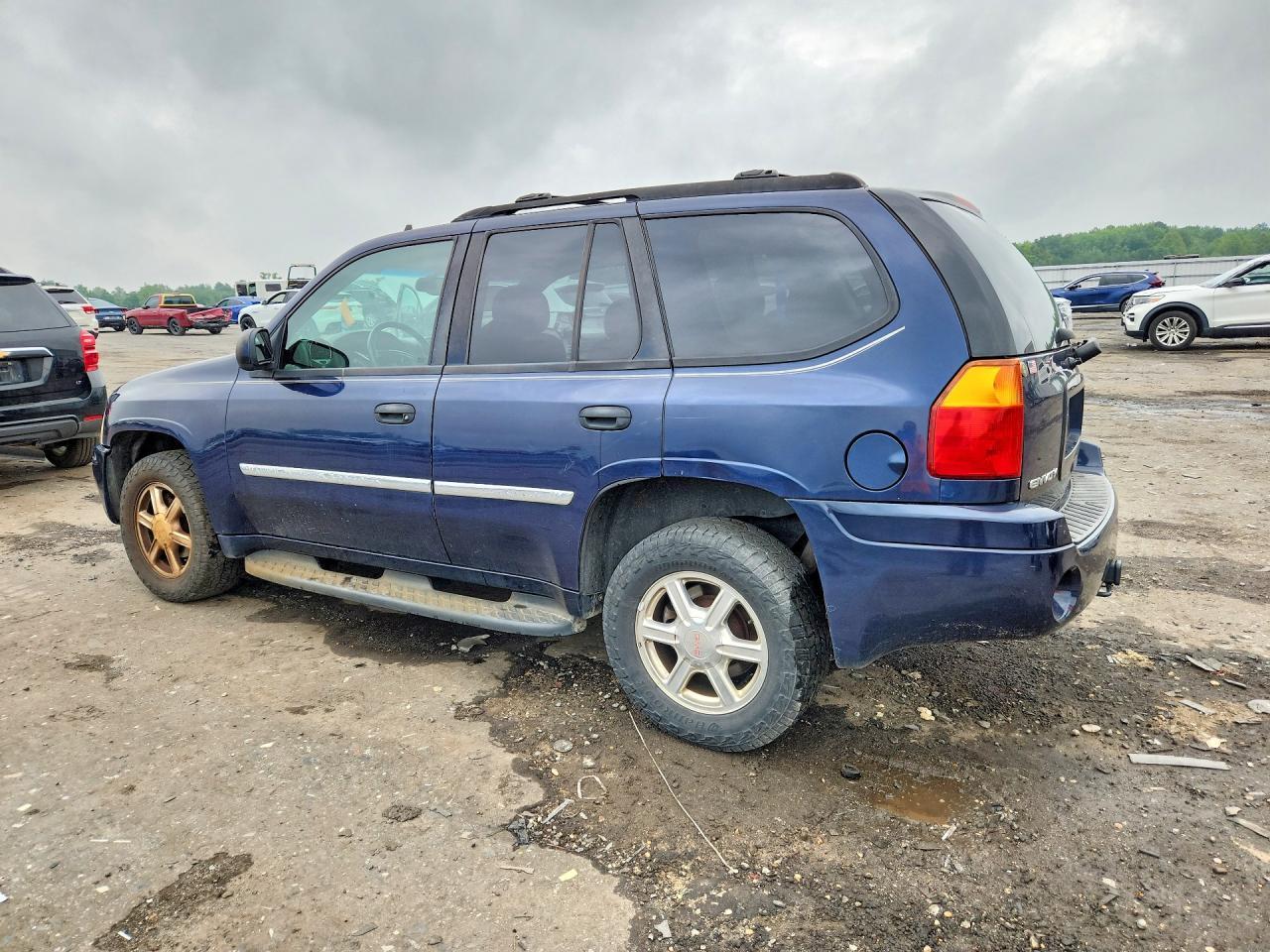 2008 GMC Envoy - Фото 2