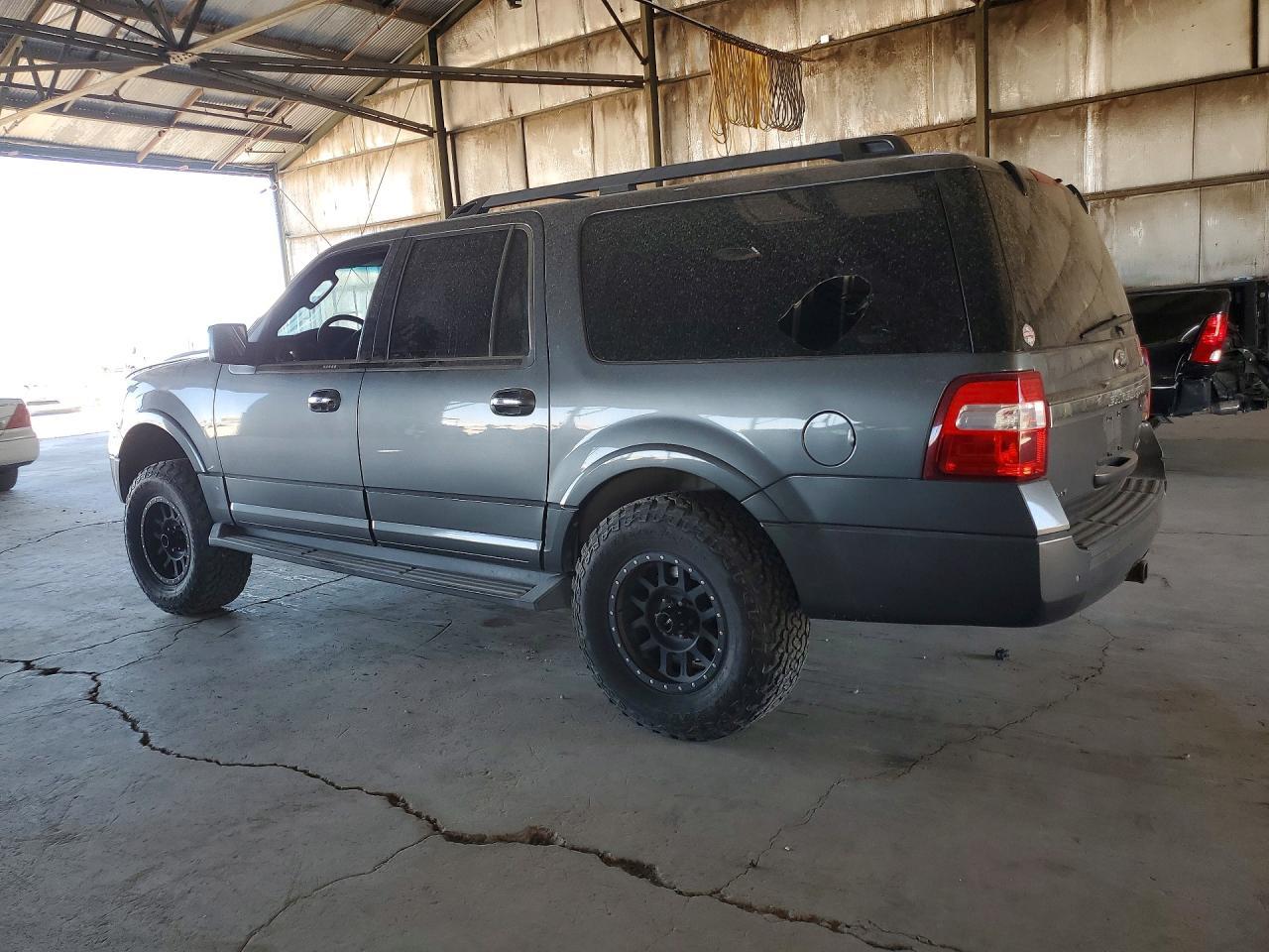 2015 Ford Expedition El Xlt - Image 2