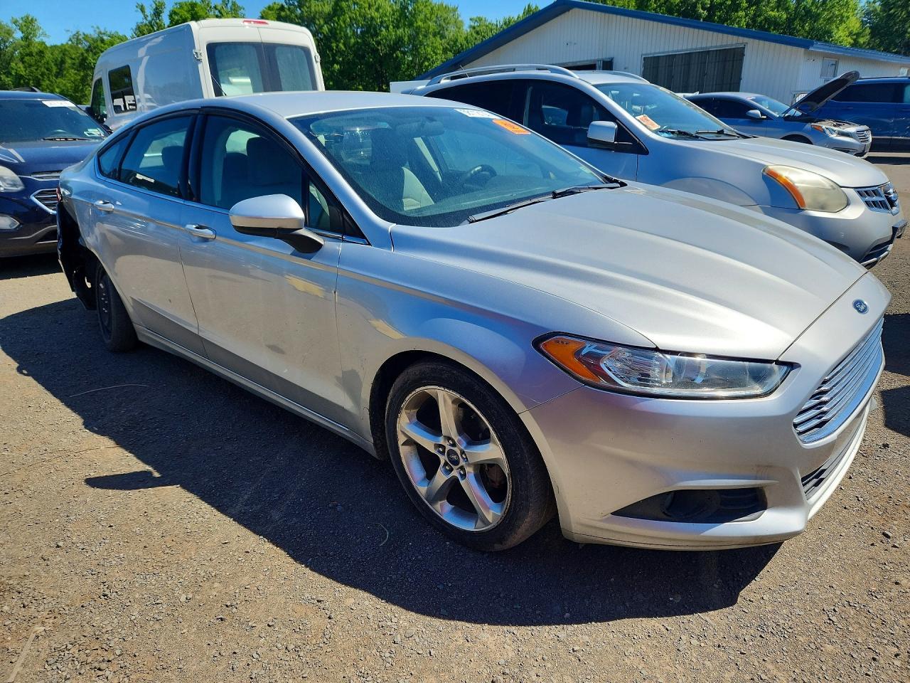 2016 Ford Fusion S - Image 4