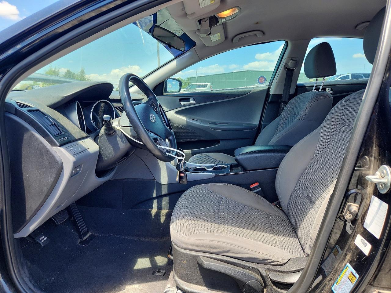 2011 Hyundai Sonata Gls - Image 7