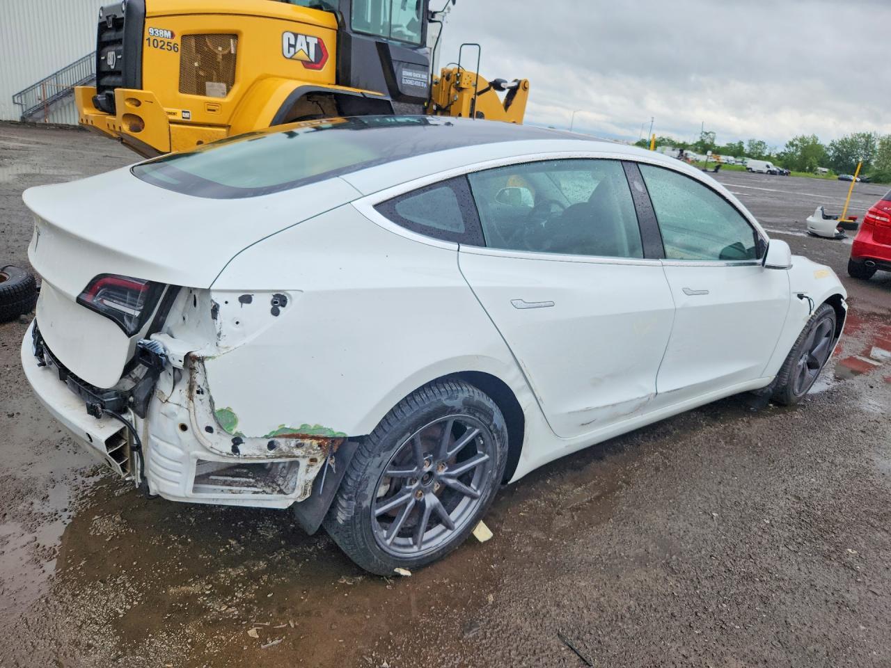 2018 Tesla Model 3 - Фото 3