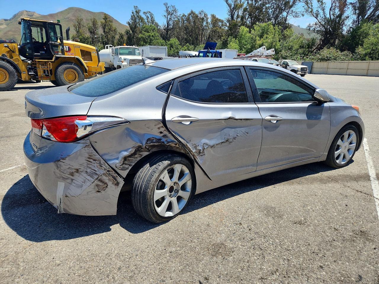 2012 Hyundai Elantra Limited - Image 3