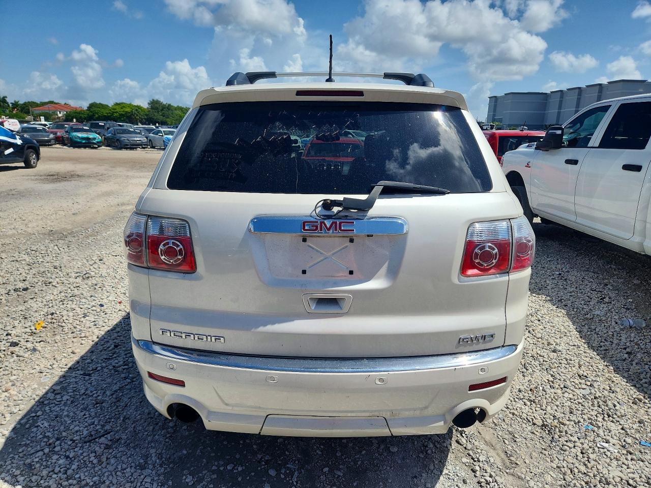 2012 GMC Acadia Denali - Фото 6