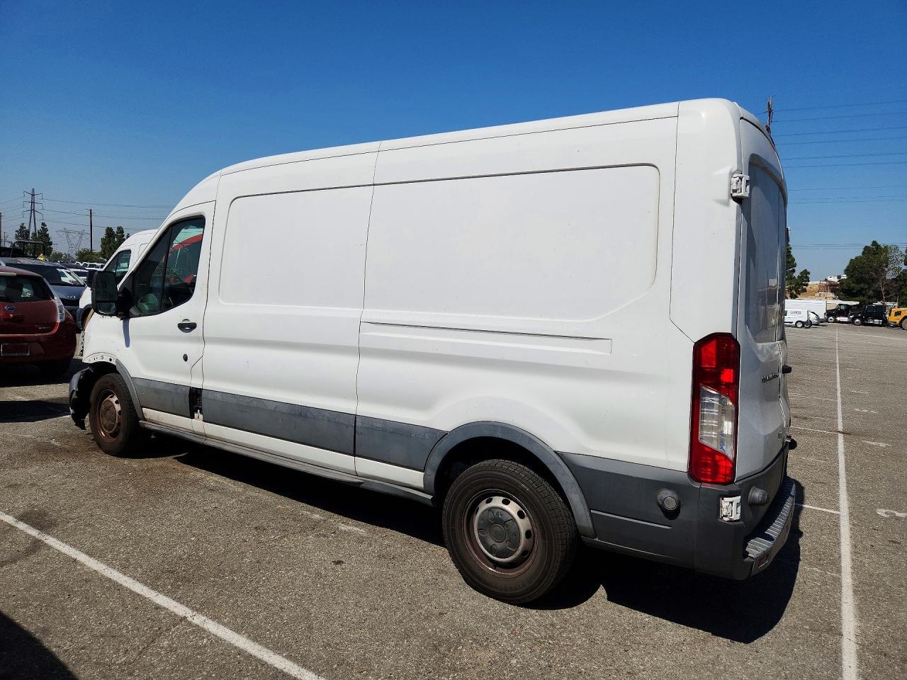 2015 Ford Transit T-250 - Фото 2