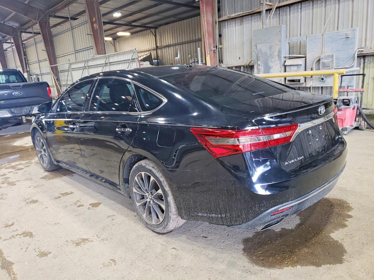 2018 Toyota Avalon Xle - Фото 2