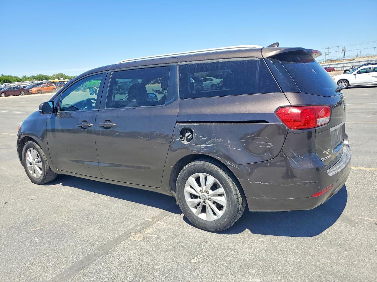 2015 Kia Sedona Lx - Фото 2