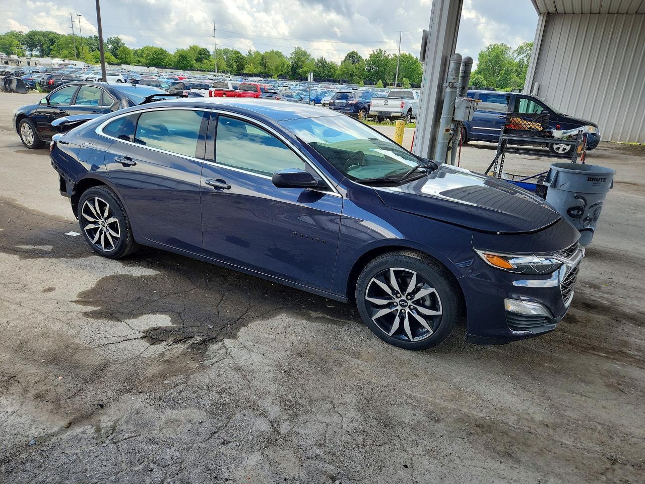 2025 Chevrolet Malibu Rs - Фото 4