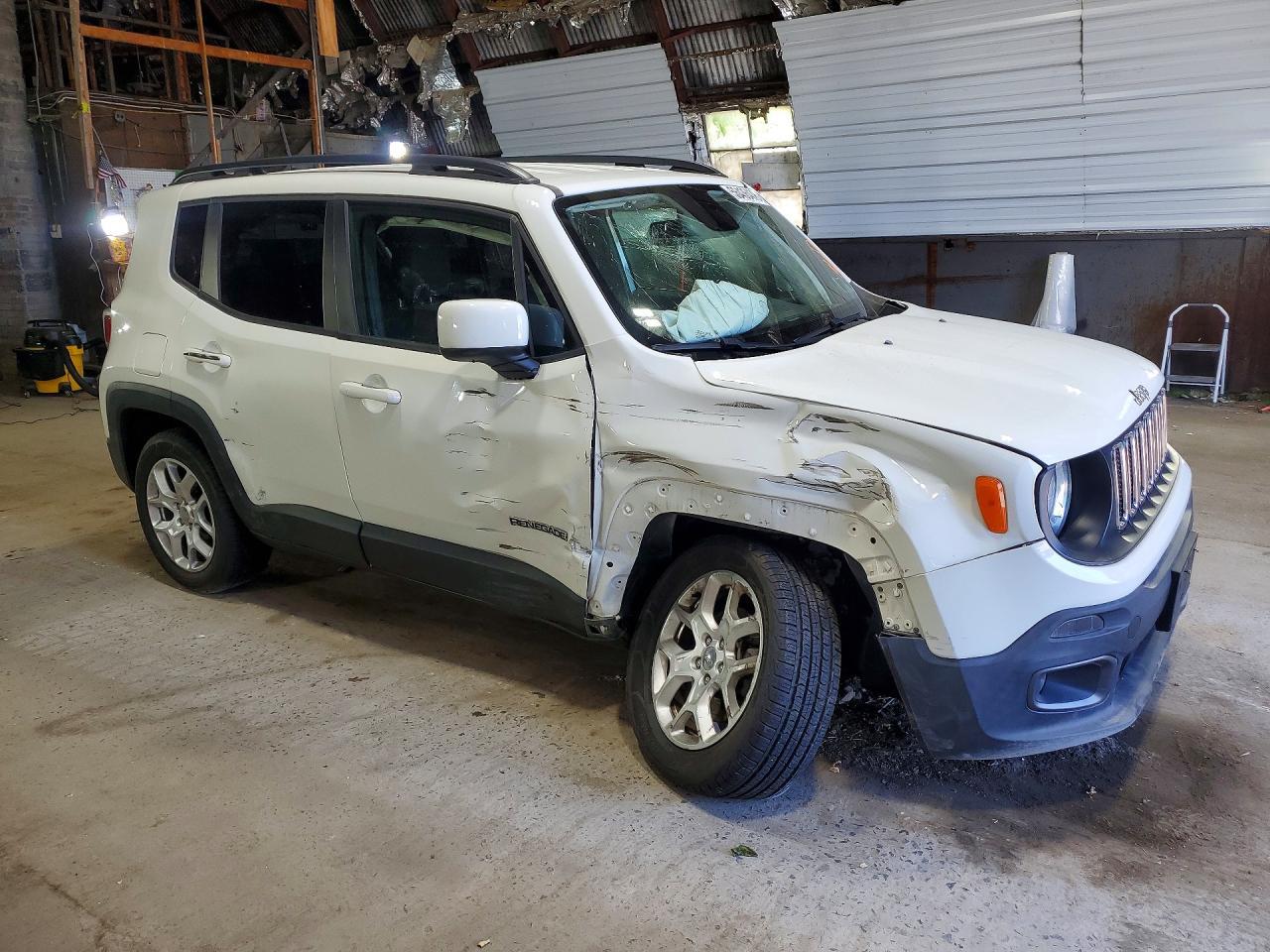 2018 Jeep Renegade Latitude - Image 4