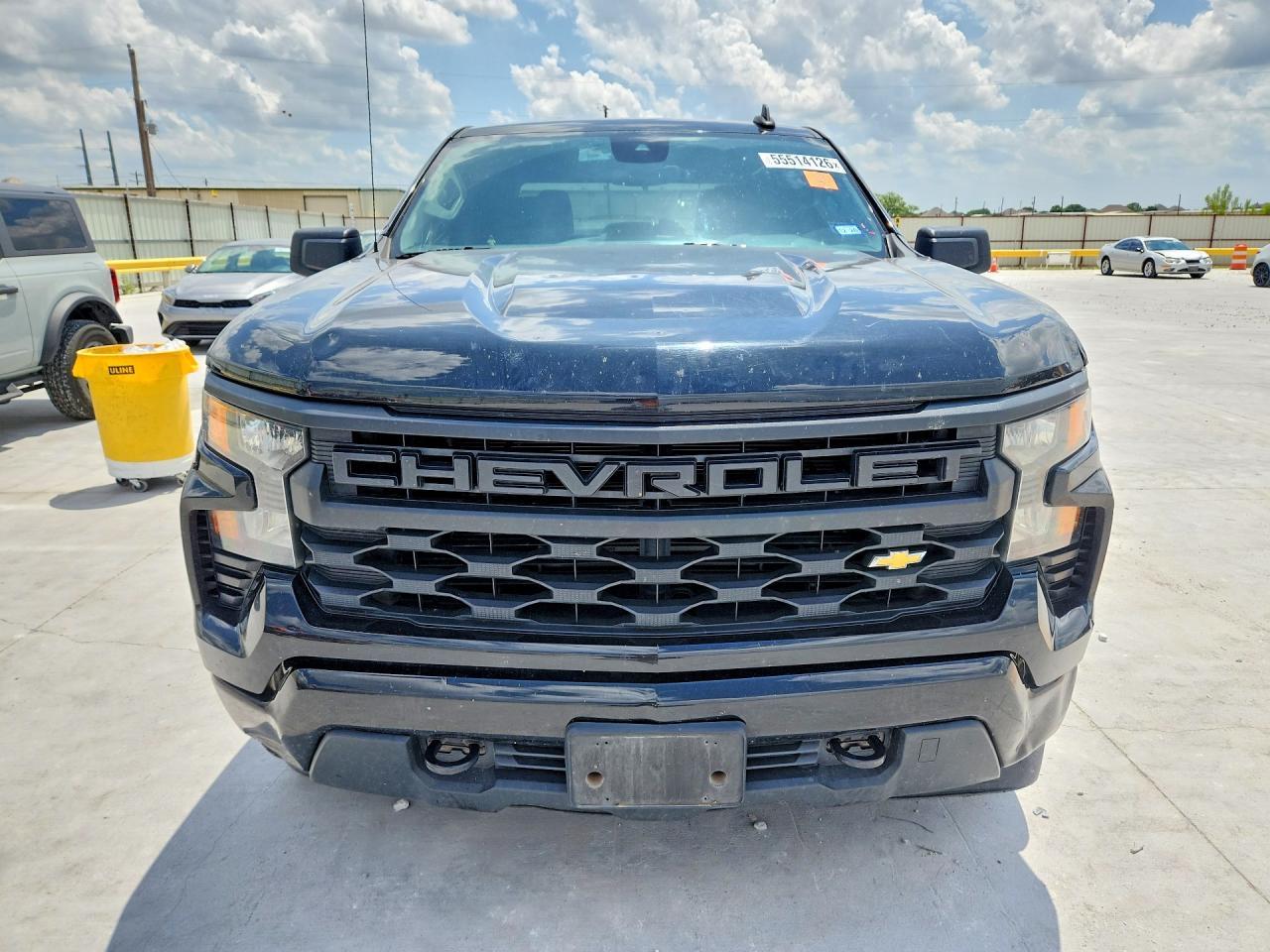 2022 Chevrolet Silverado K1500 Custom - Фото 5