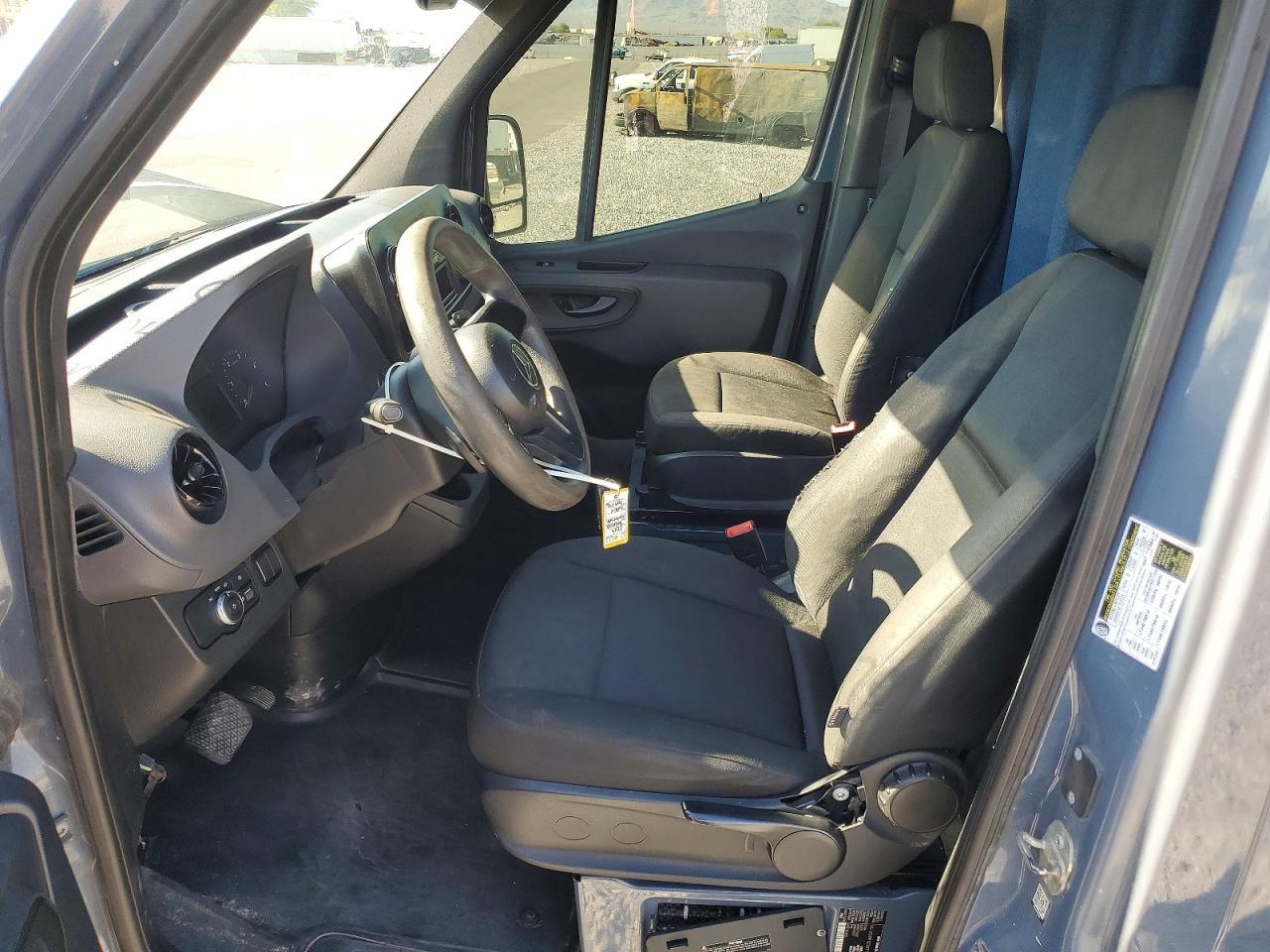 2019 Mercedes-Benz Sprinter 2500 - Image 7