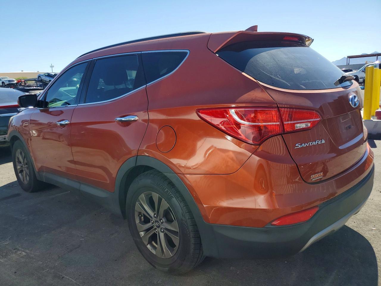 2014 Hyundai Santa Fe Sport 2.4L - Image 2