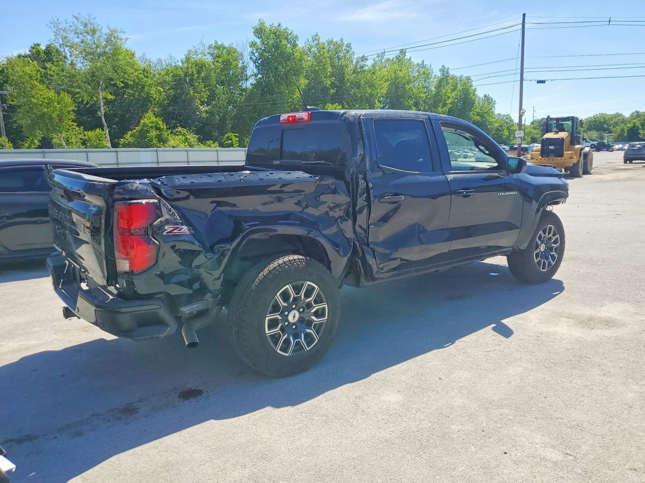 2025 Chevrolet Colorado Z71 - Фото 3