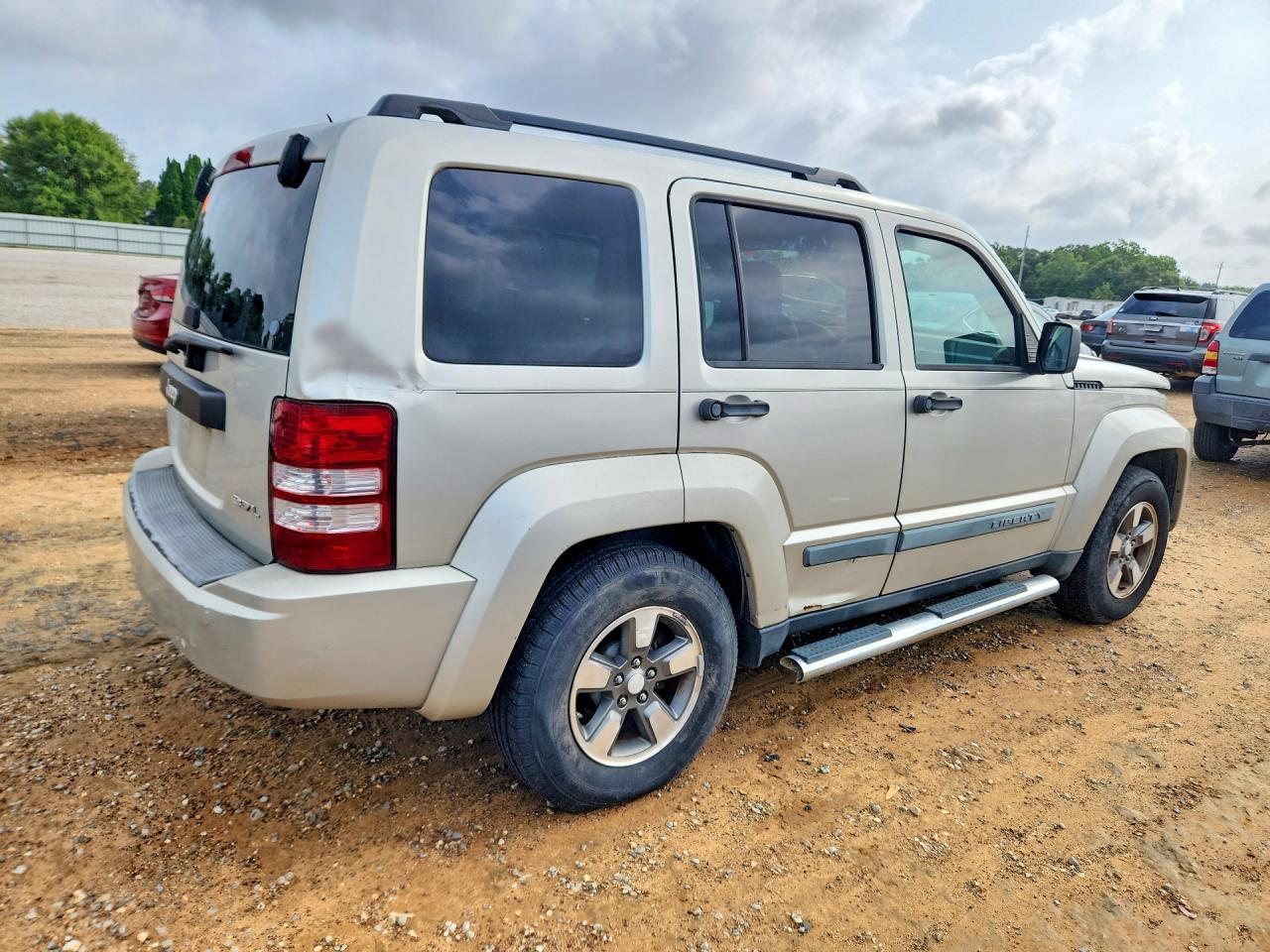 2008 Jeep Liberty Sport - Image 3