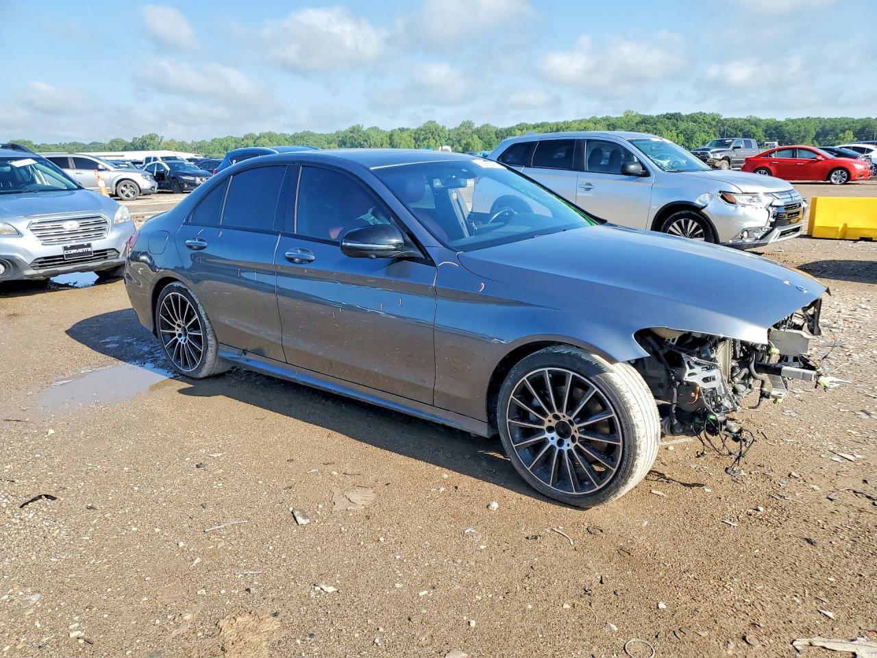 2021 Mercedes-Benz C 300 - Фото 4