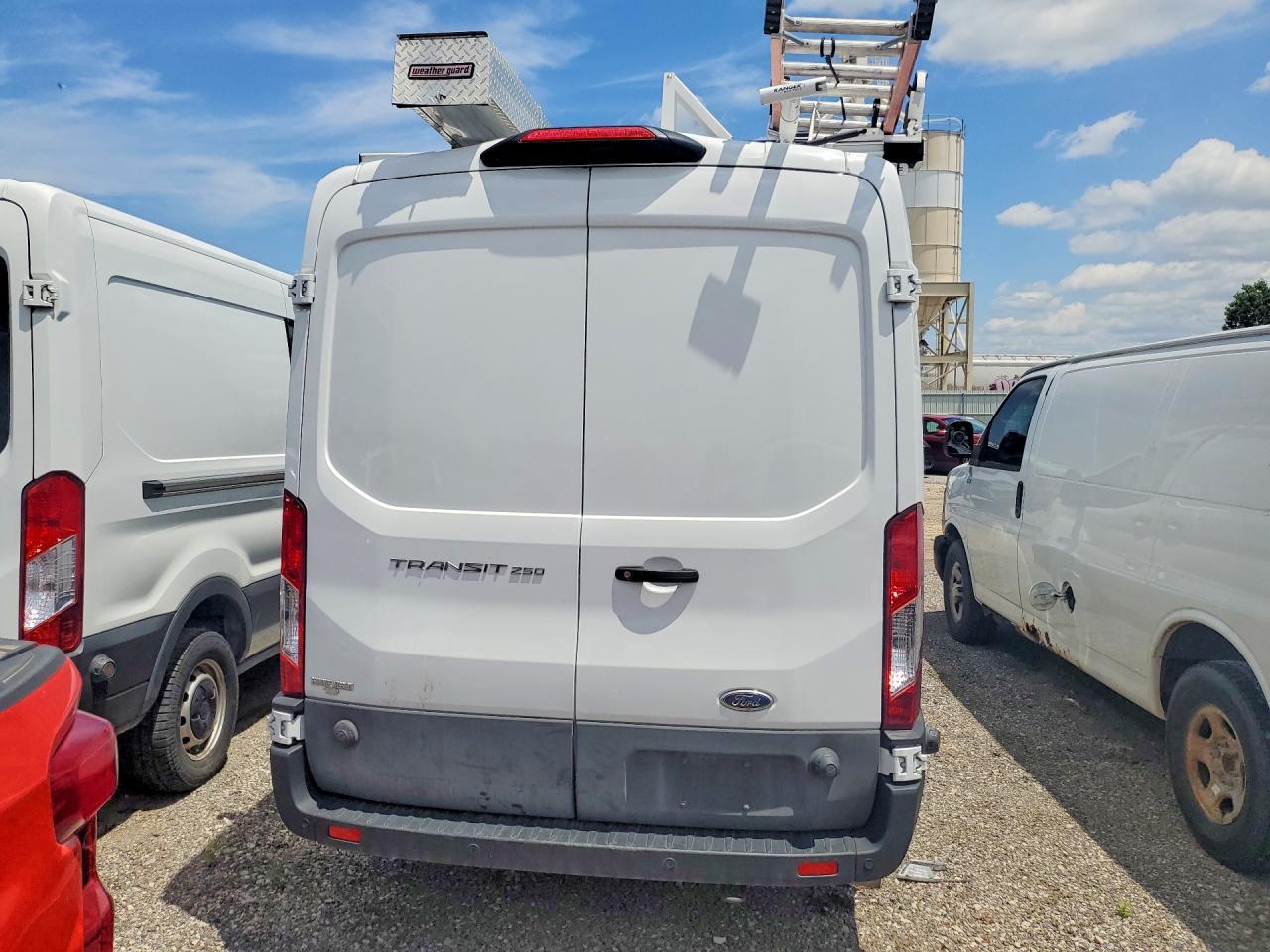2023 Ford Transit - Фото 6