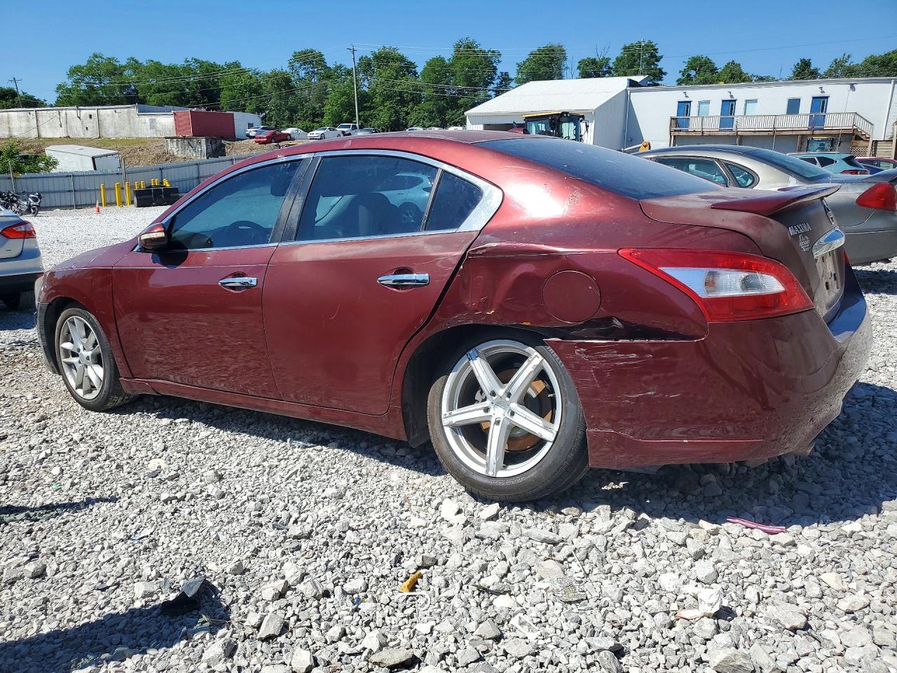 2010 Nissan Maxima 3.5 S - Фото 2