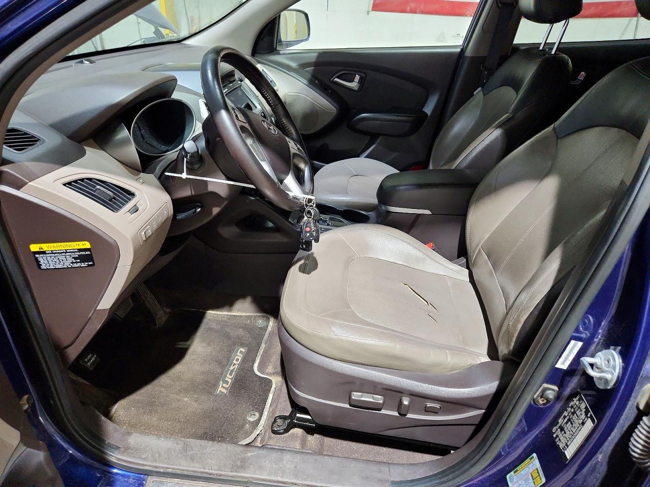 2010 Hyundai Tucson Limited - Image 7