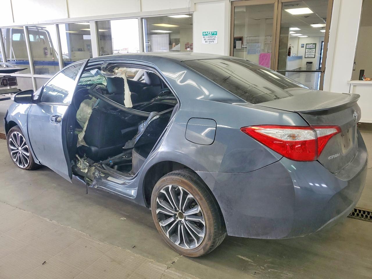2015 Toyota Corolla S Plus - Фото 2