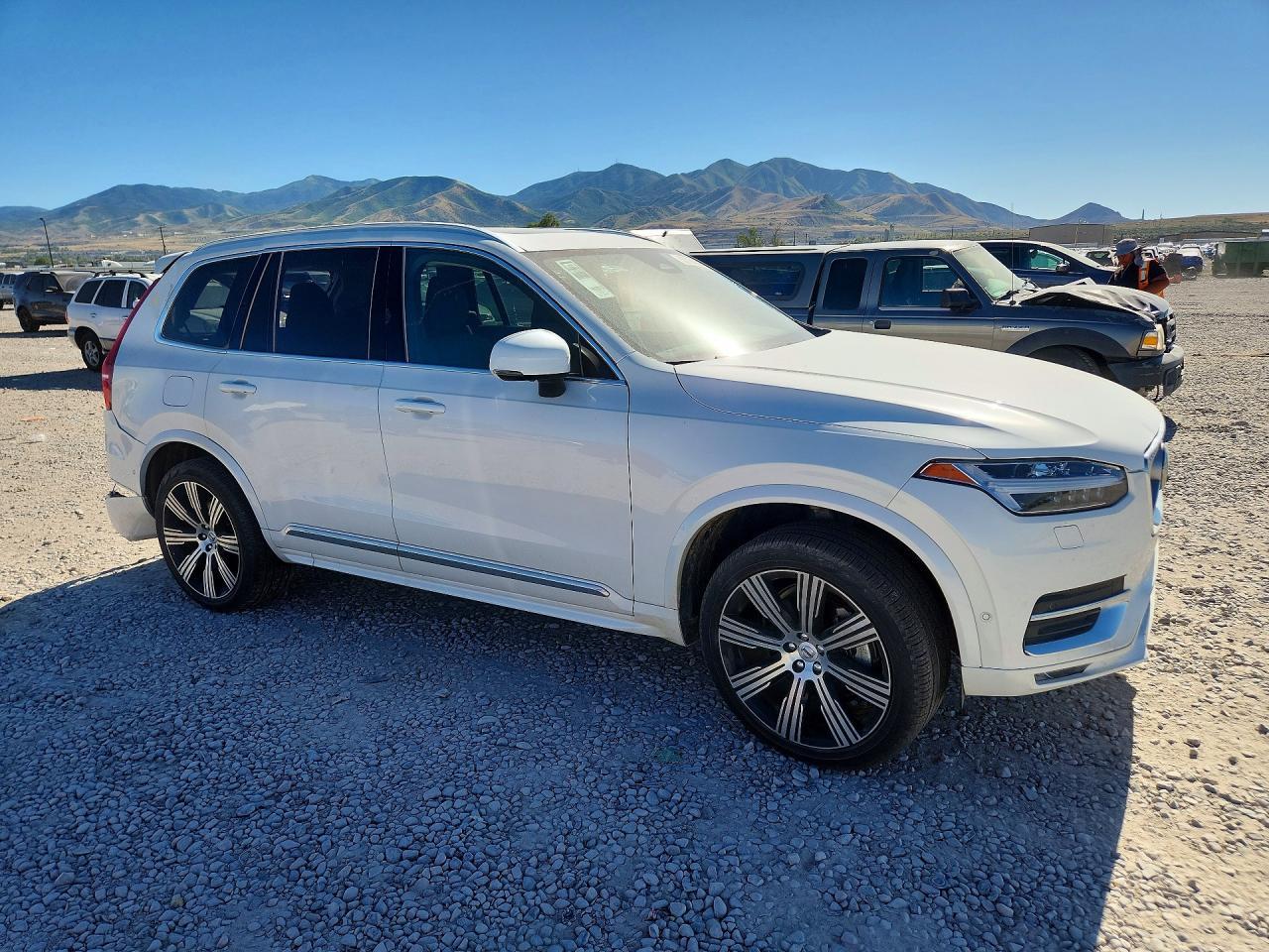 2025 Volvo Xc90 Plus - Фото 4