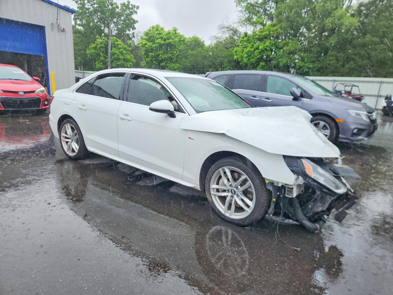 2020 Audi A4 Premium Plus - Фото 4