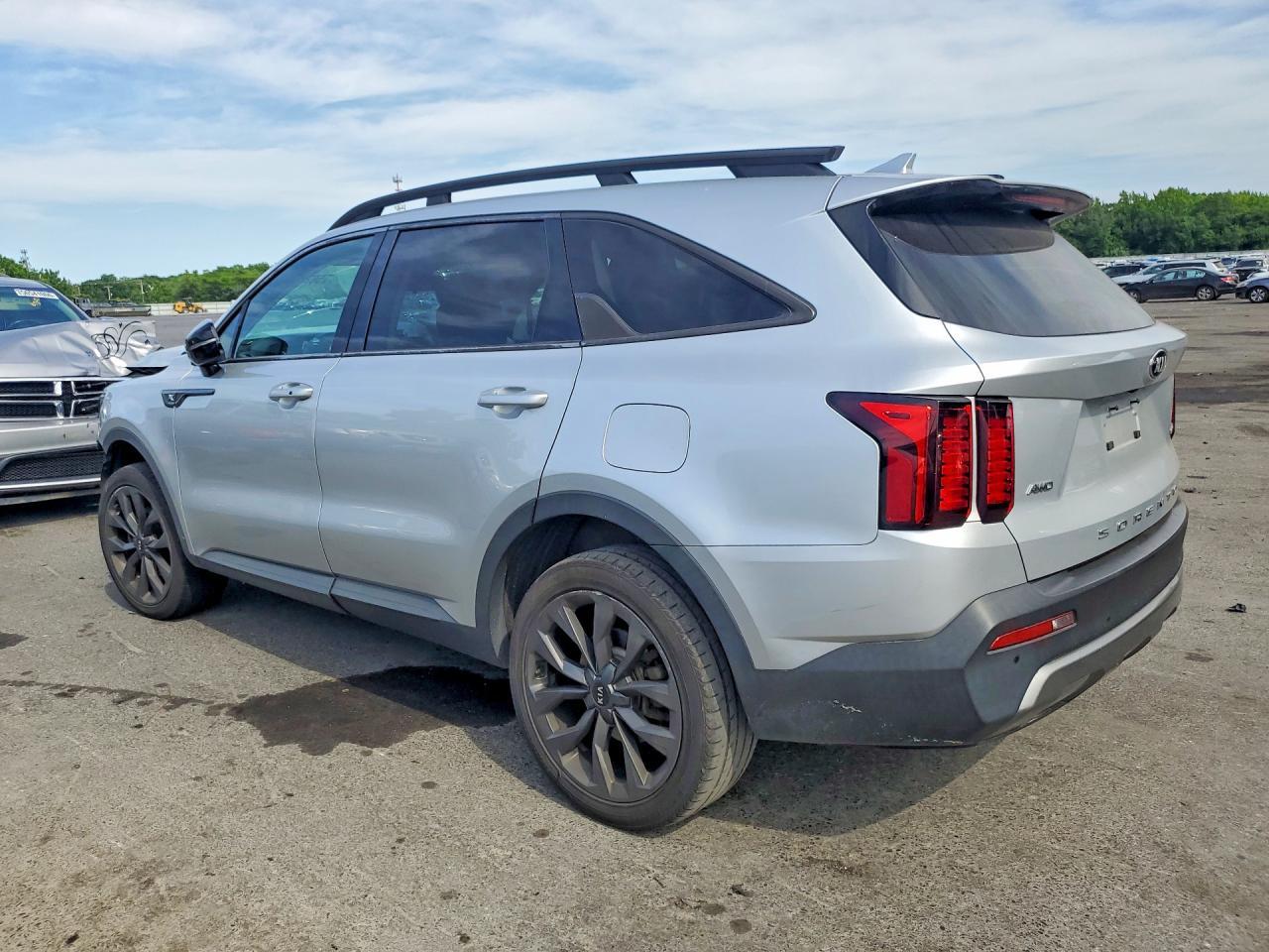 2021 Kia Sorento Ex - Фото 2