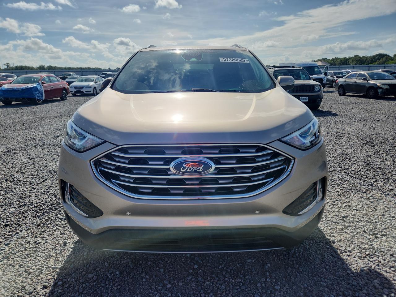 2020 Ford Edge Titanium - Фото 5