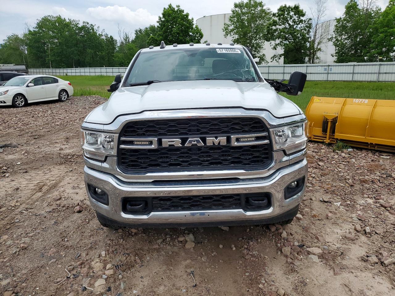 2022 Ram 2500 Tradesman - Image 5