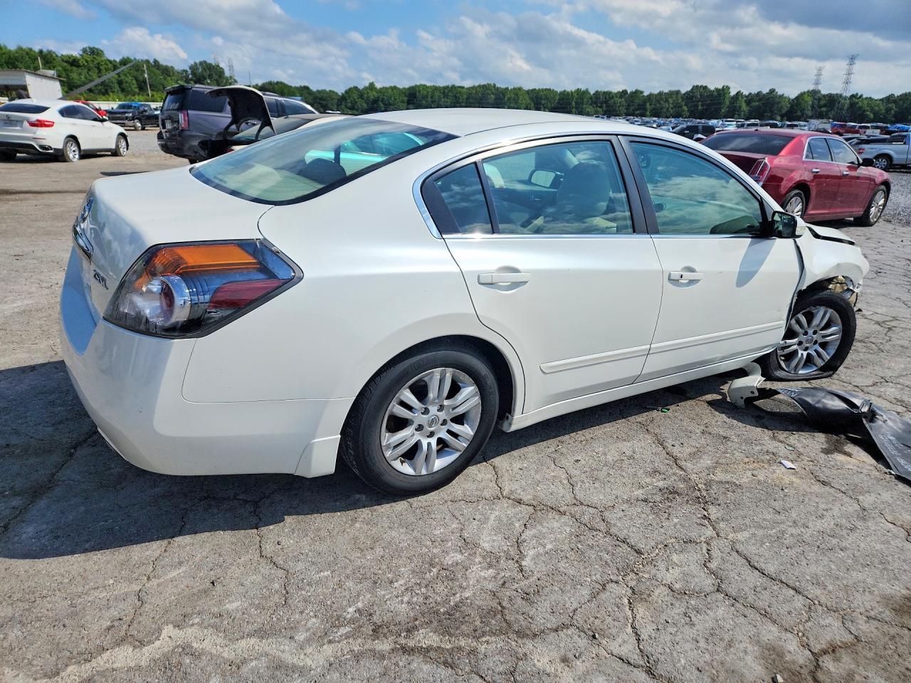 2010 Nissan Altima 2.5 - Image 3