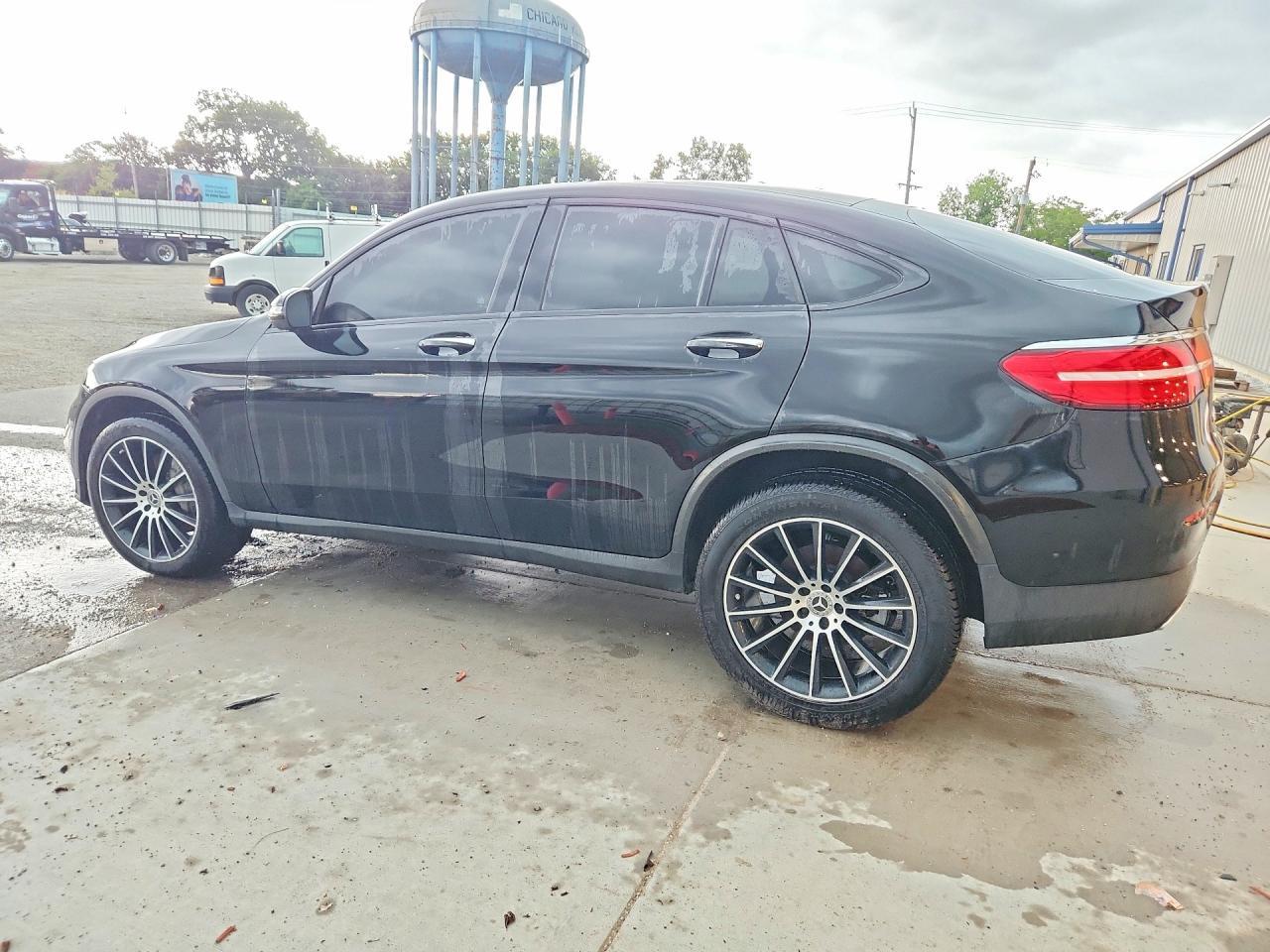 2017 Mercedes-Benz Glc Coupe 300 4Matic - Image 2